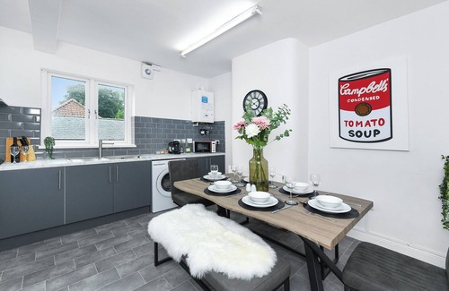 Southwell Apartment | Southwell 3-Bed | Near Racecourse, Minster & Trails