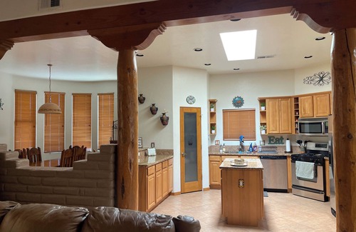 Rio Rancho House | Southwest Cozy 3-bedroom house in charming Rio Rancho with AC, WiFi