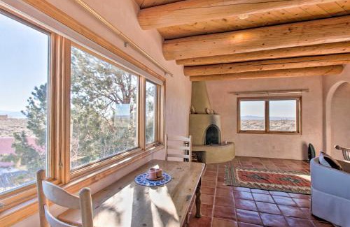 El Prado House | Southwest Home with 360-Degree Mtn View, Ski Nearby!