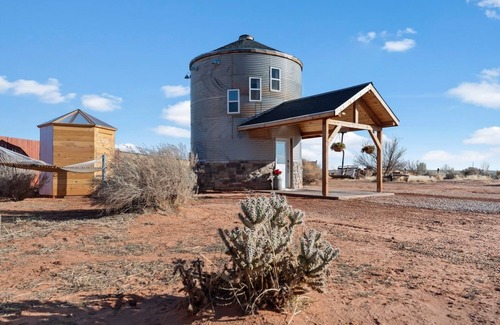 Fredonia Cabin | Southwest Silo Stay- 1 Bedroom Near Zion & Bryce