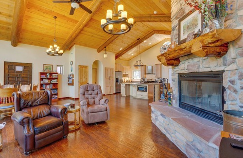 Angel Fire House | Southwestern Angel Fire Abode w/Game Room