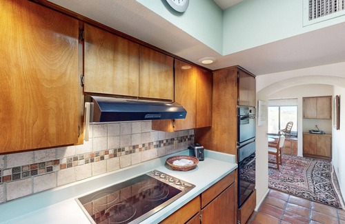 Catalina Foothills Estates House | Southwestern home with mountain views, grill, shared pool