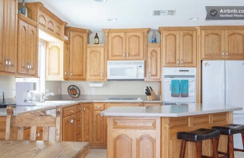 Castlegate House | Southwestern Style Desert Oasis