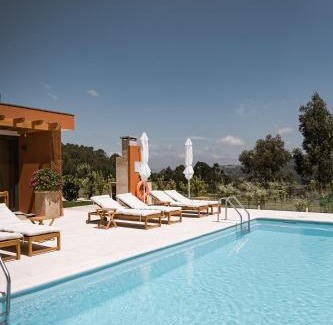 Passinhos de Cima House | Souto Village - by RowdHouses