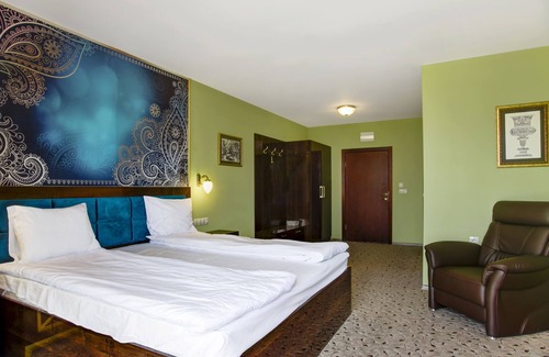 Parvenets Hotel | SPA Alchemist Residence
