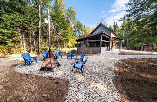 Sainte-Euphemie-sur-Riviere-du-Sud Ski Chalet | Spa and Nature - Chalet des Pins Rouge