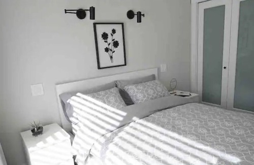 Campbell River Apartment | SPA Bathroom-Luxurious 2 Bdrm w/Fireplace