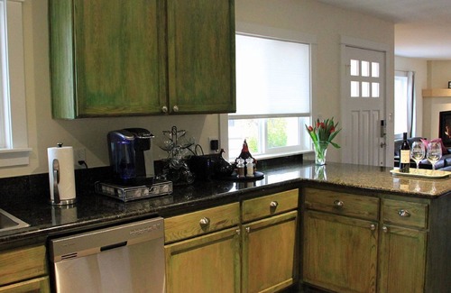 Kenwood House | Spa, Bocce, Bbq Kitchen, Walk or Bike to Wineries, Bikes Included