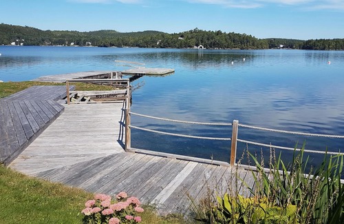 Masons Point House | Spacious family-friendly oceanfront house, minutes from all amenities.
