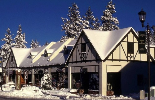 Castle Glen Estates House | Spa Foosball Amazing Views - Cliffhanger