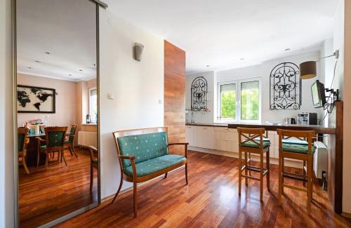 Wawer Villa | Spa & Grill Family Villa - No Parties Allowed