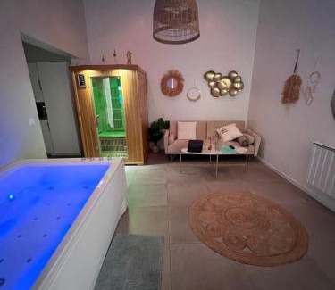 Le Mesnil-Saint-Denis House | SPA JUNGLE