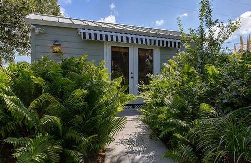Rock Ridge House | Spa Like Family Retreat w/art studio, hot tub, and fenced backyard!