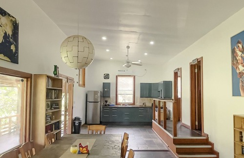 Carenero Island Apartment | Spacious 4BR, 4BA with AC near top surf spots. Family friendly!