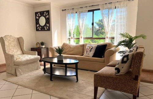 Santa Cruz Apartment | Spa Retreat III