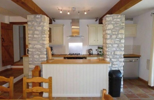 Chenac-Saint-Seurin-d'Uzet Cottage | Spacious cottage 6 pers. heated pool