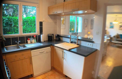 Chenac-Saint-Seurin-d'Uzet House | Spacious 3-bedroom family home with enclosed garden