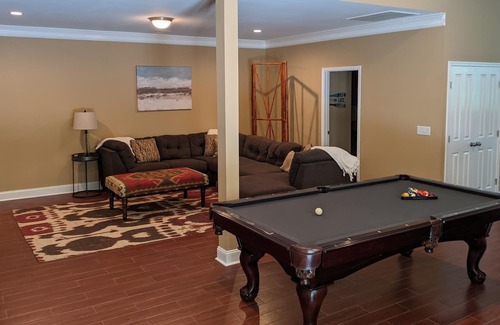 Estill Springs House | Space to spread out, enjoy the outdoors, and get away. 7br+pavilion