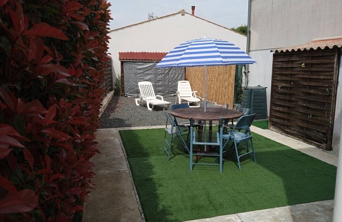Echillais House | Spacieuse Maison Avec Jardin. Idéal Pour Visiter la Charente Maritime