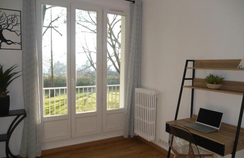 Orsay Apartment | Spacieux F5 au parc arboré