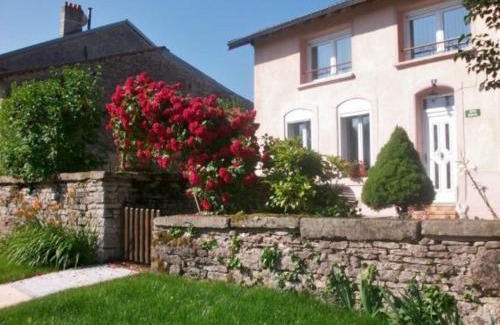 Repaix House | Spacieux gîte familial avec jardin et salle de jeux, proche de Center Parcs et des Vosges - FR-1-584-45