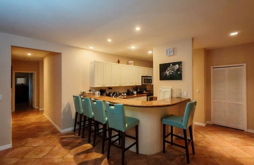 Santa Barbara Apartment | Spacious 3-bedroom apartment in delightful Guanacaste with AC, WiFi