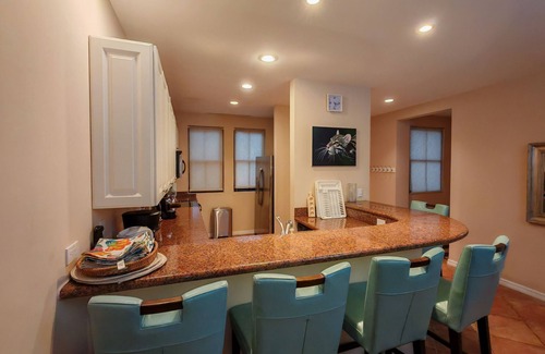 Santa Barbara Apartment | Spacious 3-bedroom apartment in delightful Guanacaste with AC, WiFi