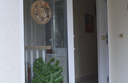 Tessenow Apartment | Spacious apartment with service in a quiet environment