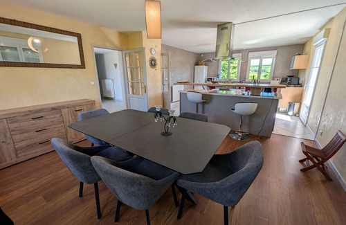 Fretigney-et-Velloreille Cottage | Spacious cottage in Fretigney with garden and billiard, ideal for 8 people