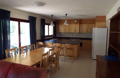 Sant Llorenc de la Muga House | Spacious 5 bedroom house with large private swimming pool and garden