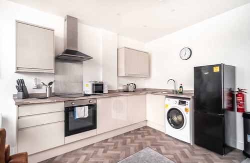 Wrexham Apartment | Spacious 1 Bed Apartment in Central Wrexham