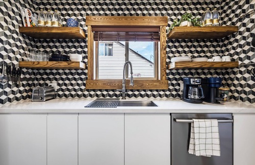 South Salt Lake House | Spacious 1 bedroom in Salt Lake City with private backyard