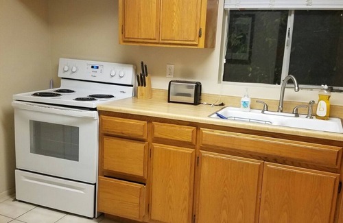 Santa Ana Heights Apartment | Spacious 1-bedroom 10min from beach! Pet friendly - WiFi, AC, Parking,Yard