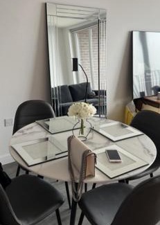 South Hornchurch Apartment | Spacious 1 bedroom apart - lux bright with balcony