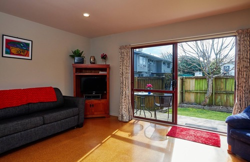Kaikoura Cottage | Spacious 1 bedroom Cottage