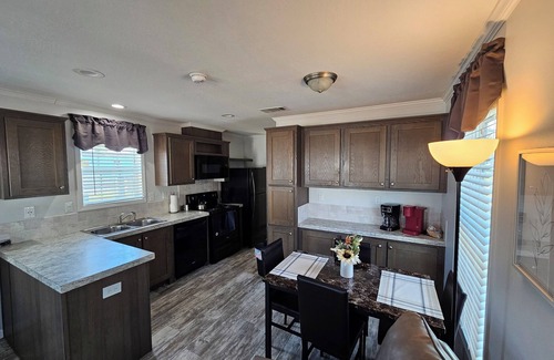 Kissimmee House | SPACIOUS 1 BEDROOM HOUSE IN DISNEY AREA 5 STAR RATED MILL CREEK RESORT 2775