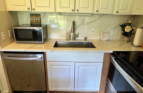 Kahuku Condo | Spacious 1 Bedroom Turtle Bay Condo Split into 2 Studios 💜 Walk to Beach 🏖️