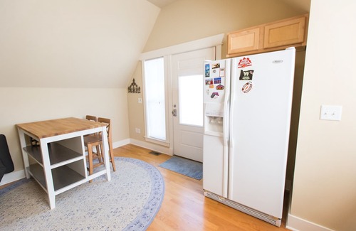 North Central Westminster Apartment | Spacious 1 Bedroom Apartment Centrally Located between Denver and Boulder.