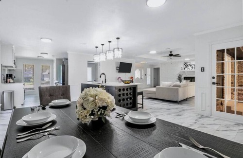 Garland House | Spacious 1 Story Home: Game Room, Grill, Patio
