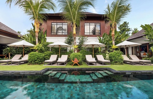 Drupadi Villa | Spacious, 10 Bedroom Villa in Seminyak
