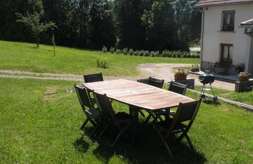 Champ-le-Duc Cottage | Spacious 10-Person House with Full Amenities, Near Top Attractions in French Countryside