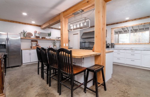 Idaho County Cabin | Spacious 11 Bdrm Lodge on edge of Clearwater Ntl Forest