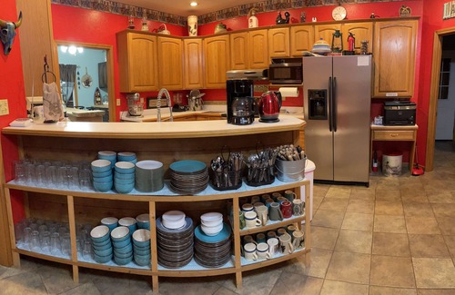 Macon Cabin | Spacious 12-bedroom 10-Bath Cedar accented lodge in Picturesque Macon Missouri
