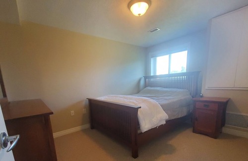 Walkerton Condo | Spacious 1300 ft² condo w/ balcony overlooks river