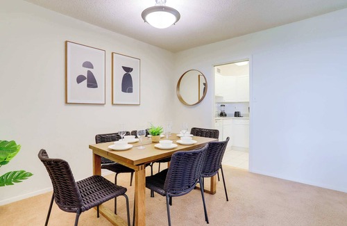 Aurora Highlands Apartment | Spacious 1BR+Den Apt | Walk to Metro