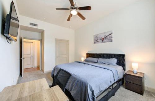 Astrodome Apartment | Spacious 1BR near NRG Pool, Free Wi-Fi & Parking