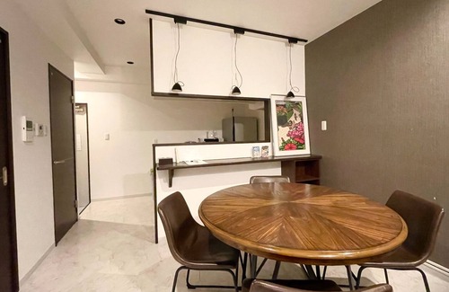 Kuwae Apartment | Spacious 1LDKA few minutes walk to Chatancho Amer/Nakagami-gun Okinawa