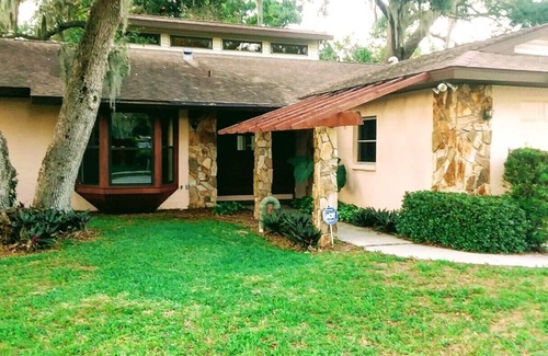 Sarasota Springs House | Spacious 2 1/2 bed home.