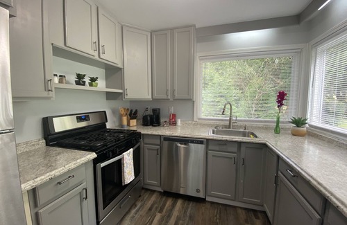 Maggie Valley House | Spacious 2/2 fully remodeled house at Veda Inn.