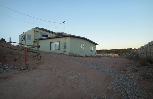 West Alameda House | Spacious 2-Acre, 2-Bedroom, 2-Bath Retreat, With Expansive Views Of Santa Fe